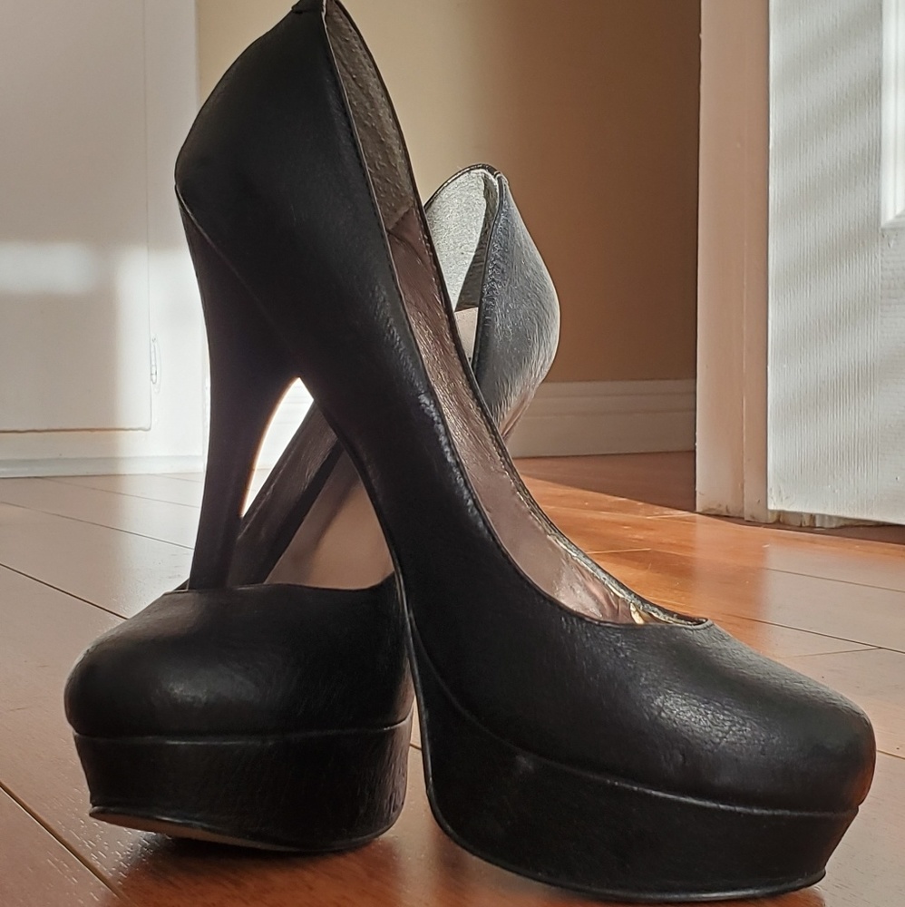 Stiletto Platform Pumps